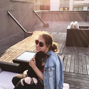 Meet your Posher, Émilie